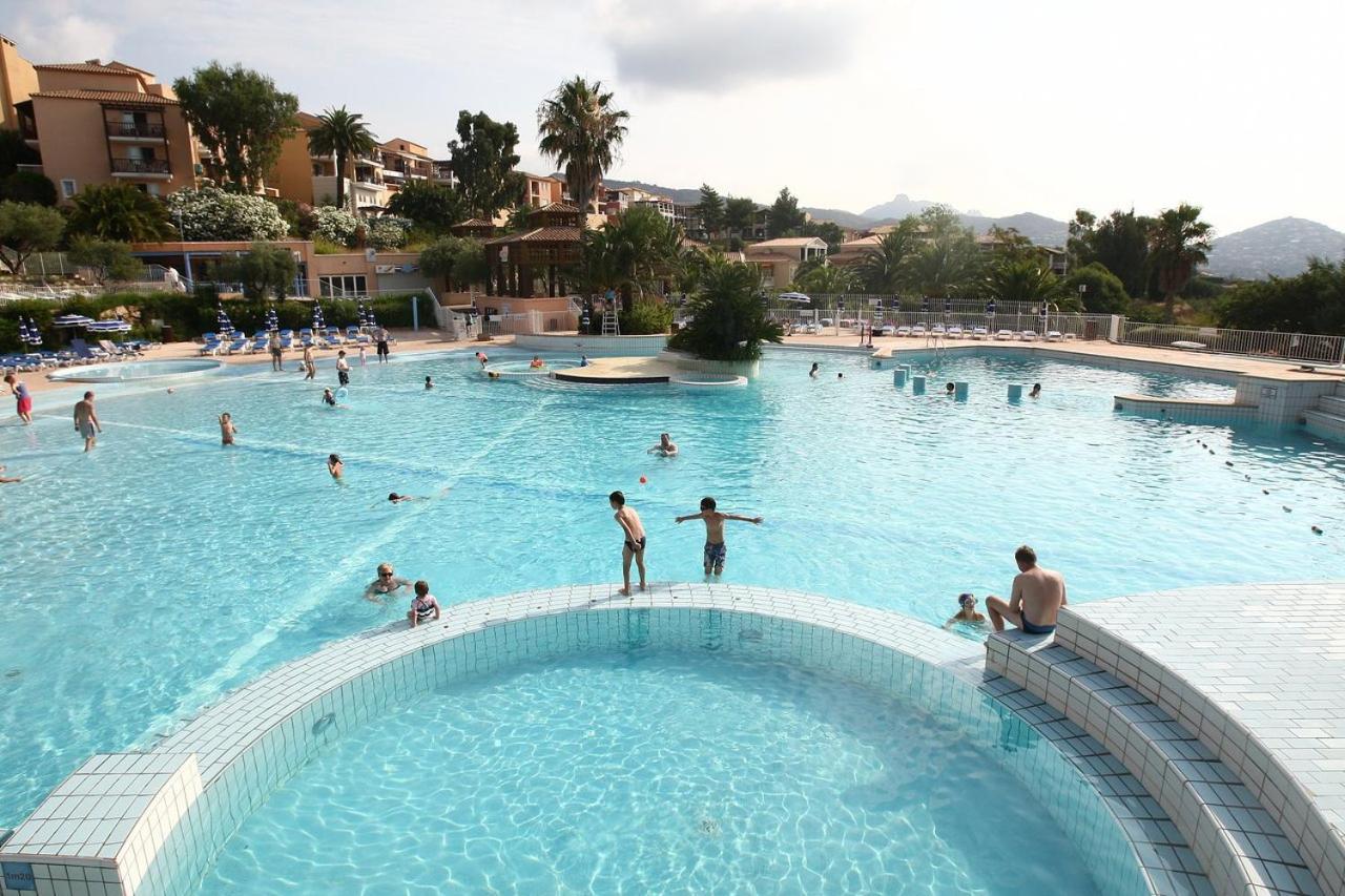 Cap Esterel Sport Et Nature, Dans Village Pierres Et *