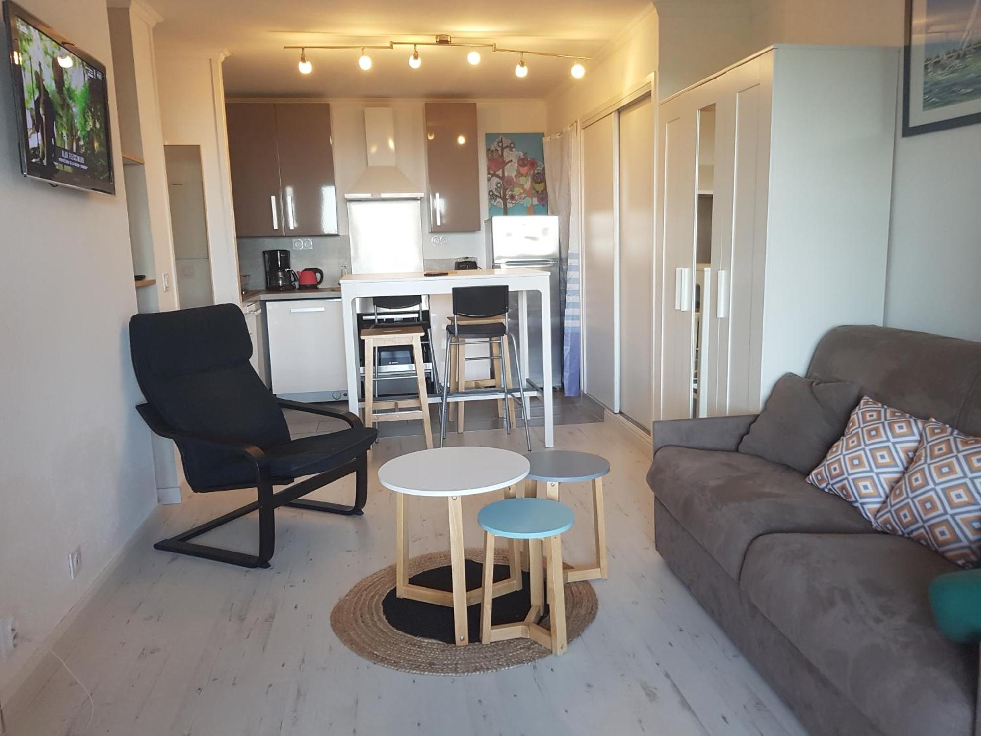 Apartment Cap Esterel Sport Et Nature, Dans Village Pierres Et Saint-Raphael (Var)
