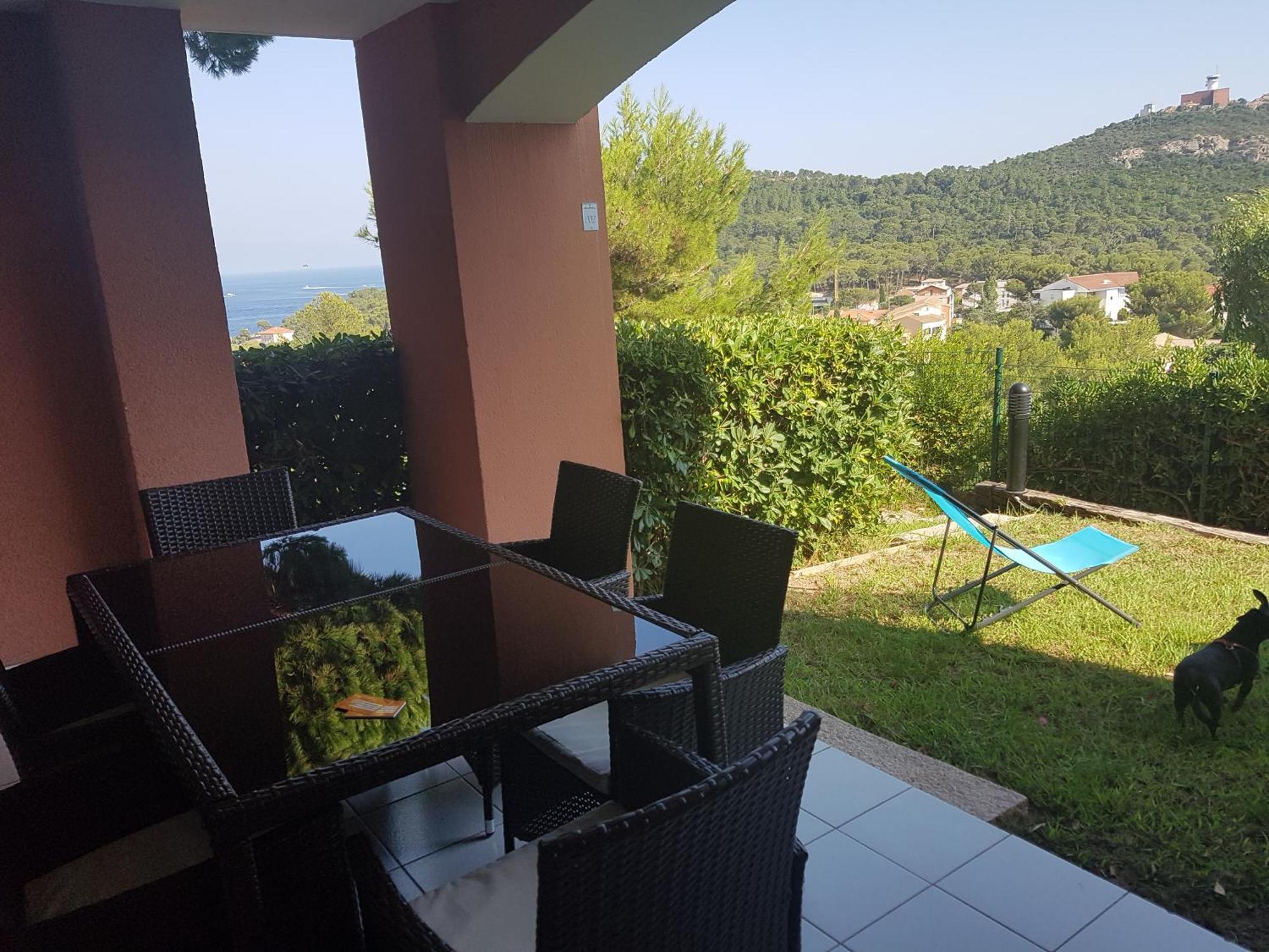 Cap Esterel Sport Et Nature, Dans Village Pierres Et *