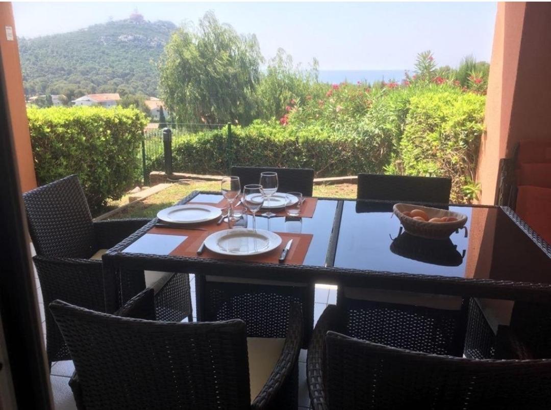 Cap Esterel Sport Et Nature, Dans Village Pierres Et Apartment *