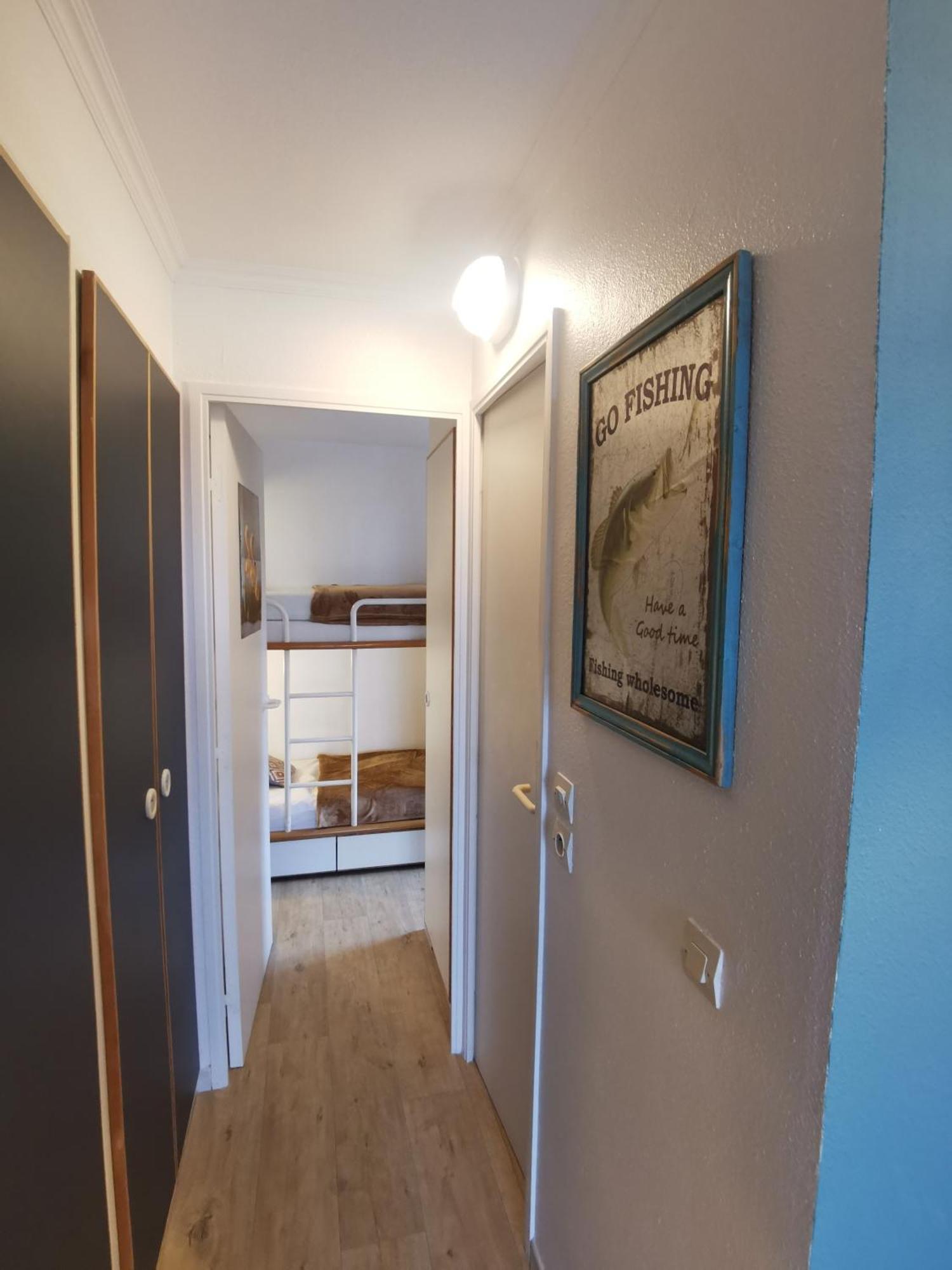 Apartment Cap Esterel Sport Et Nature, Dans Village Pierres Et Saint-Raphael (Var)