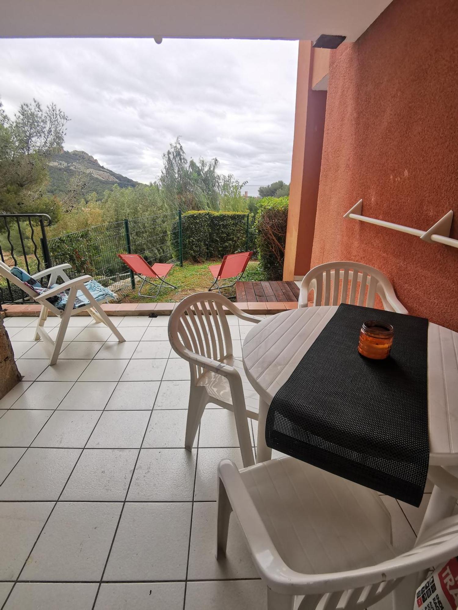 Appartamento Cap Esterel Sport Et Nature, Dans Village Pierres Et